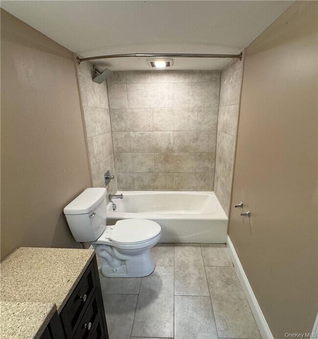 Foto del edificio - 7 S Madison Ave