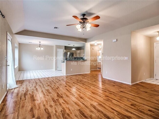 Foto del edificio - 5713 SE 85th St