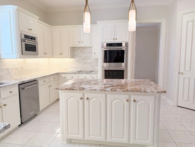 Foto del edificio - 1410 Biltmore Ct