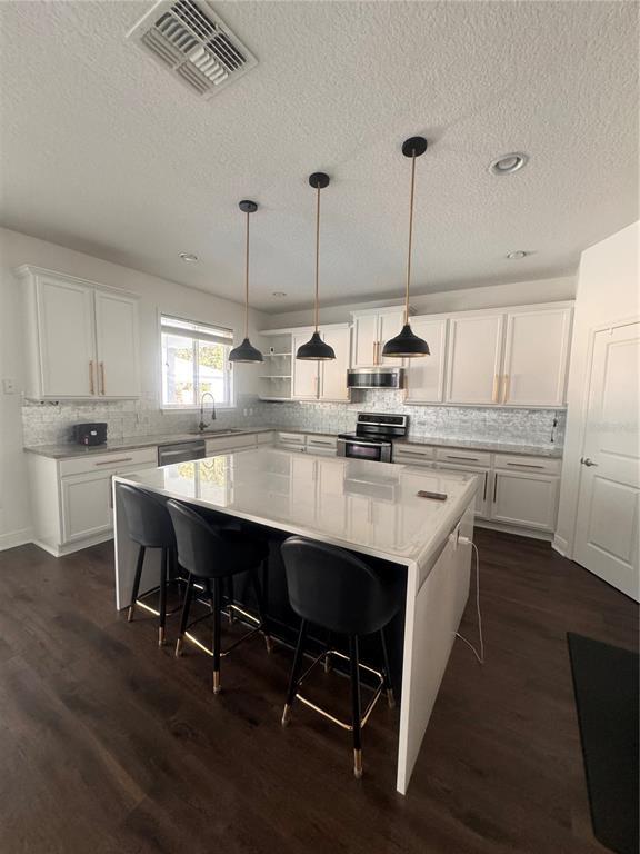 Building Photo - 11737 Verrazano Dr