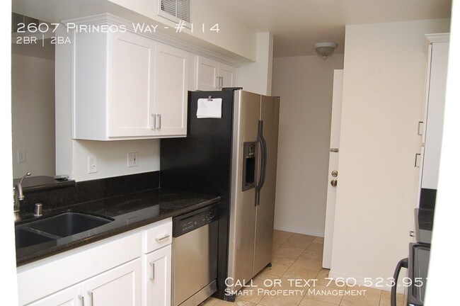 Building Photo - 2607 Pirineos Way