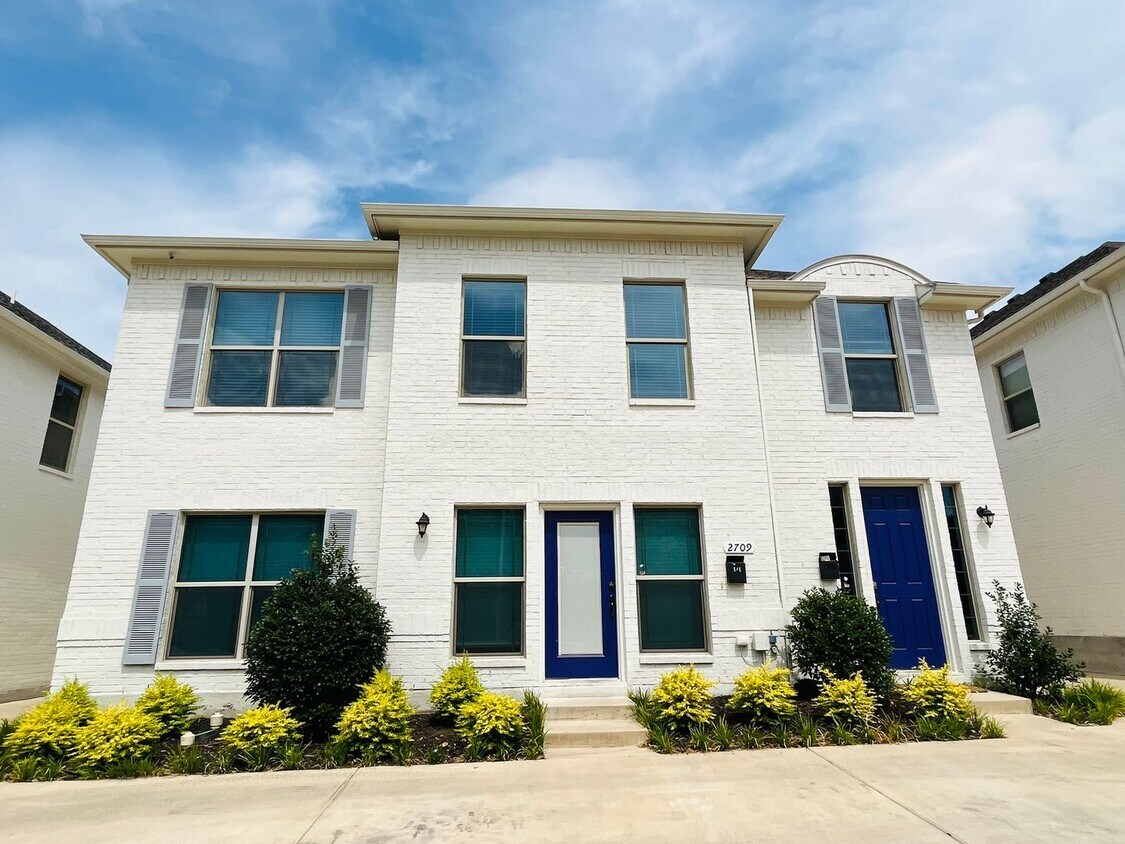 Foto principal - 2713 McCart Ave