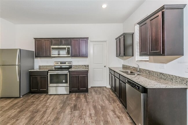 Building Photo - 194 Hidden Lk Lp