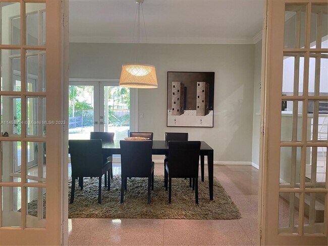 Foto del edificio - 790 SW 21st Rd