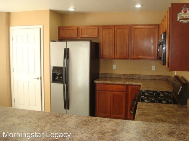 Building Photo - 4 br, 3 bath House - 2877 Meriwether St