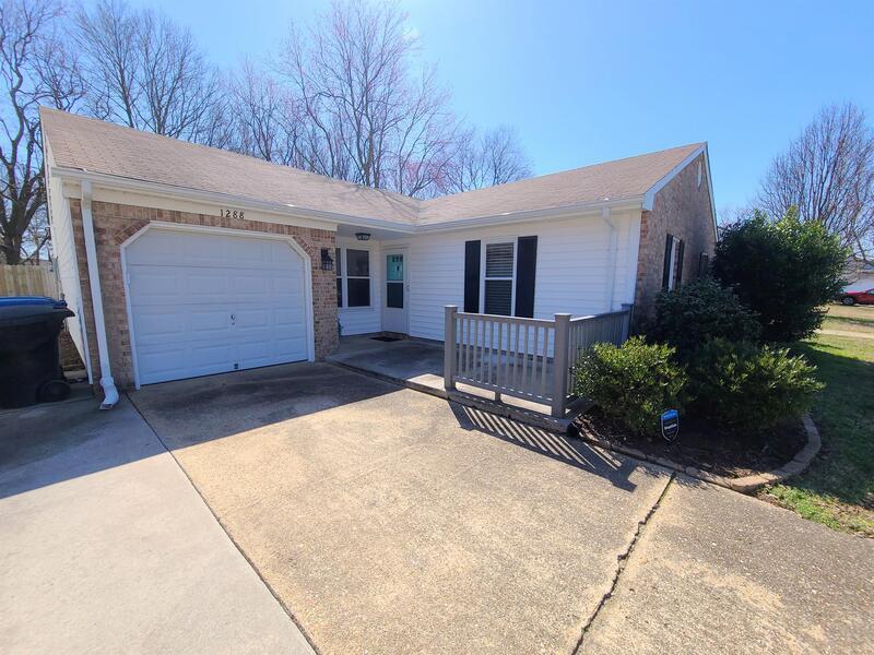 Photo - 1288 Nesbitt Drive