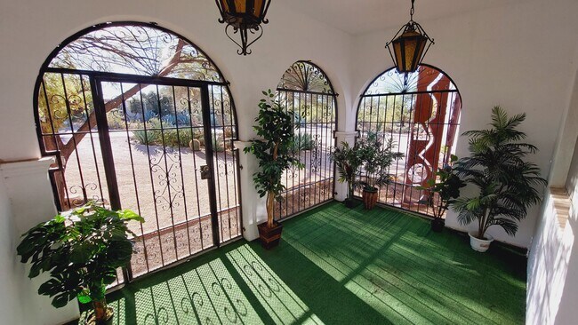 Foto del edificio - 5161 E Camino Bosque