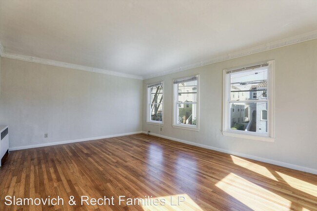 Building Photo - 2710 Cabrillo St