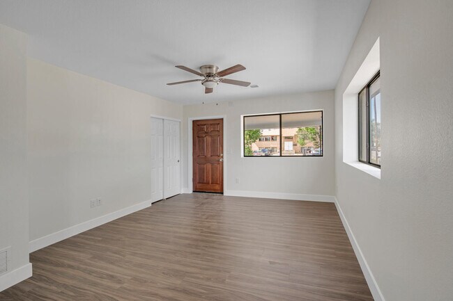 Foto del edificio - 4800 W 13th Ave