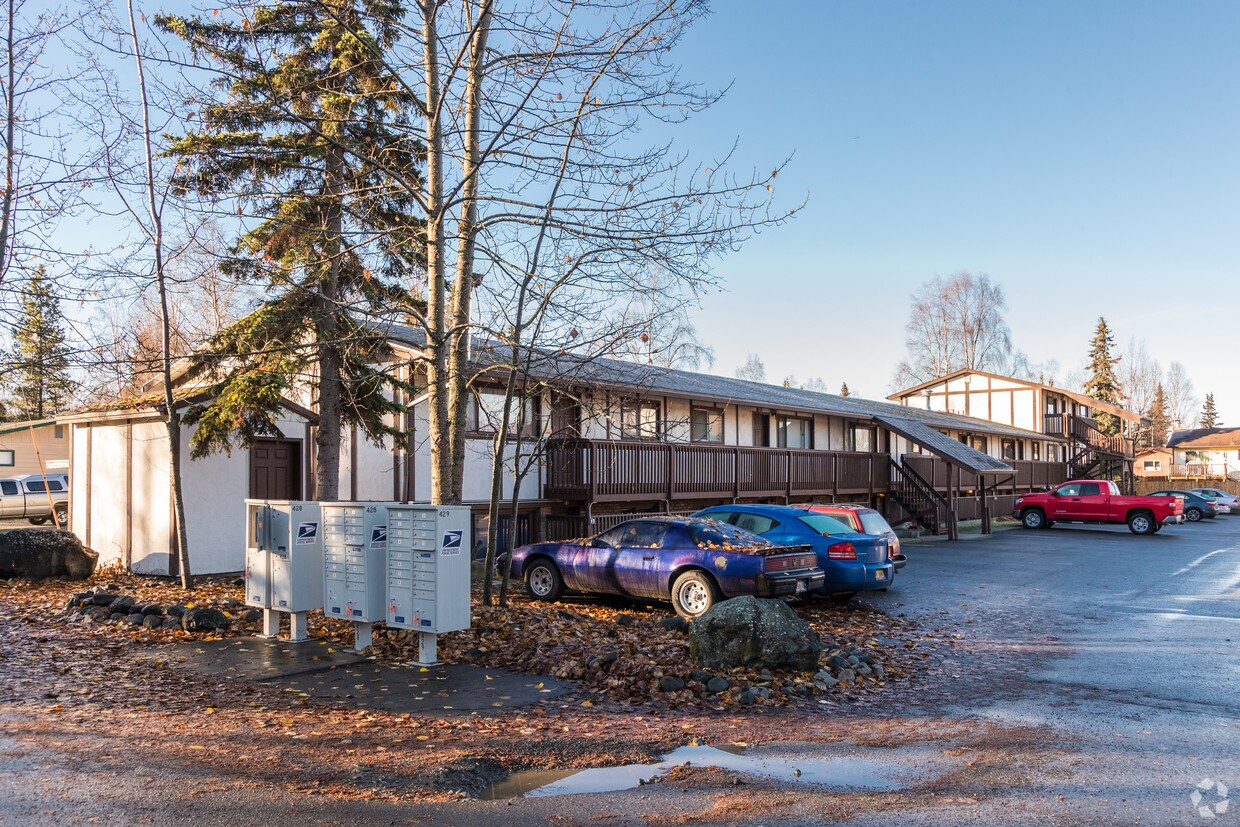 Sherwood Arms Apartments Eagle River, AK