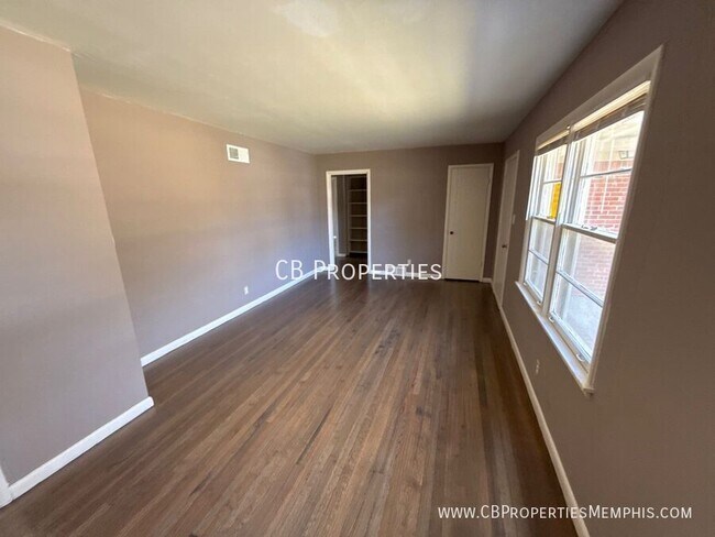 Foto del edificio - 3701 Bedford Ln