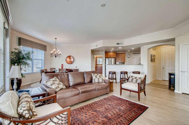 Foto del edificio - 7601 E Indian Bend Rd
