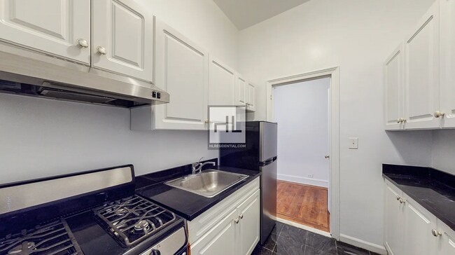 Foto del edificio - E 81st St