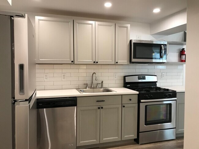 Foto del edificio - 348 1st St