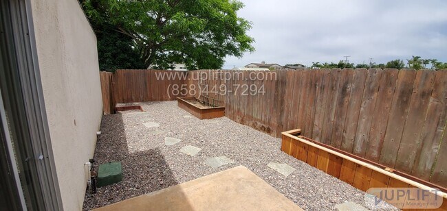 Building Photo - Bonita Dr (842)