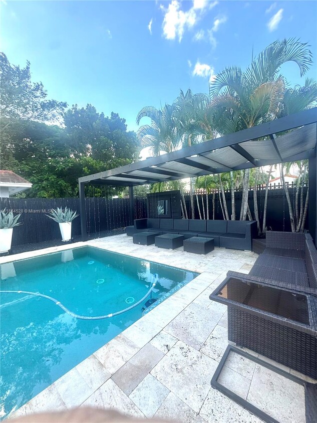 Foto principal - 1700 SW 16th Ter
