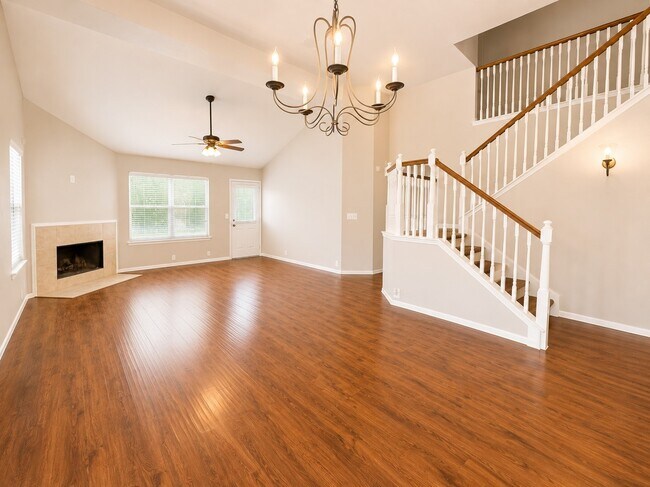 Foto del edificio - 714 Cypresswood Ridge