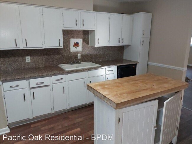 Building Photo - 4 br, 3 bath House - 3500 Ruben St