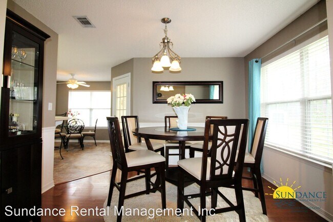 Foto del edificio - 3 br, 2 bath House - 130 Harding Road