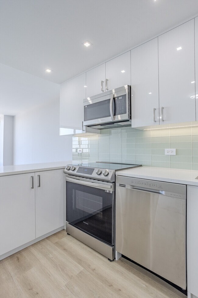 Foto del edificio - 5445 N Sheridan Rd