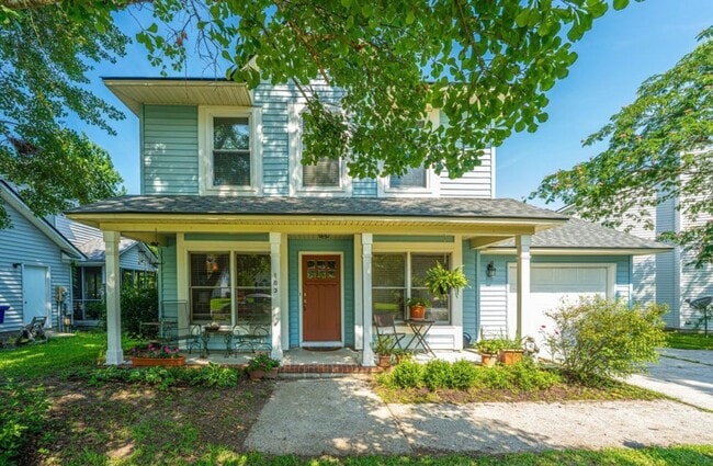 Building Photo - 103 Toura Ln