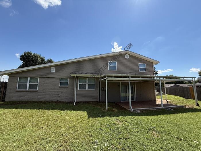 Photo - 116 Lochwood Circle, Yukon, OK 73099