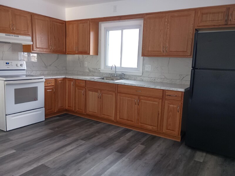 Primary Photo - 1 A Saybrook Dr