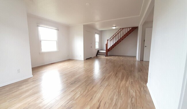 Foto del edificio - Beautiful 2 bedroom House...Just for you!