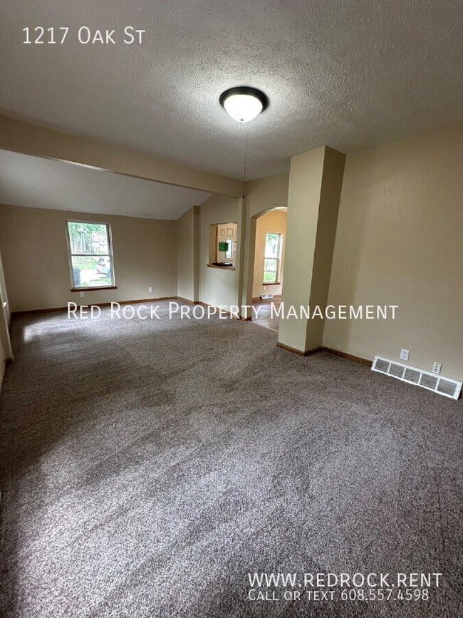 Foto del edificio - 1217 Oak St