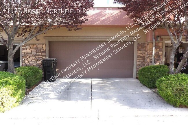 Building Photo - 1177 N Northfield Rd