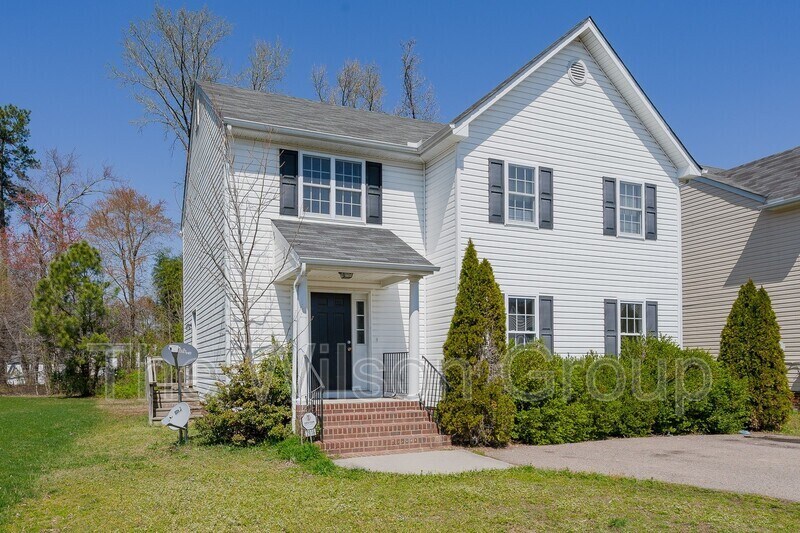 Primary Photo - 2916 Greenway Ave