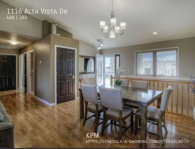 Building Photo - 1116 Alta Vista Dr