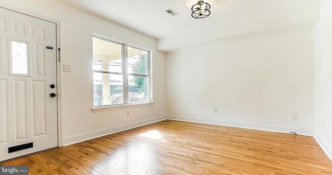 Foto del edificio - 1324 N Hancock St