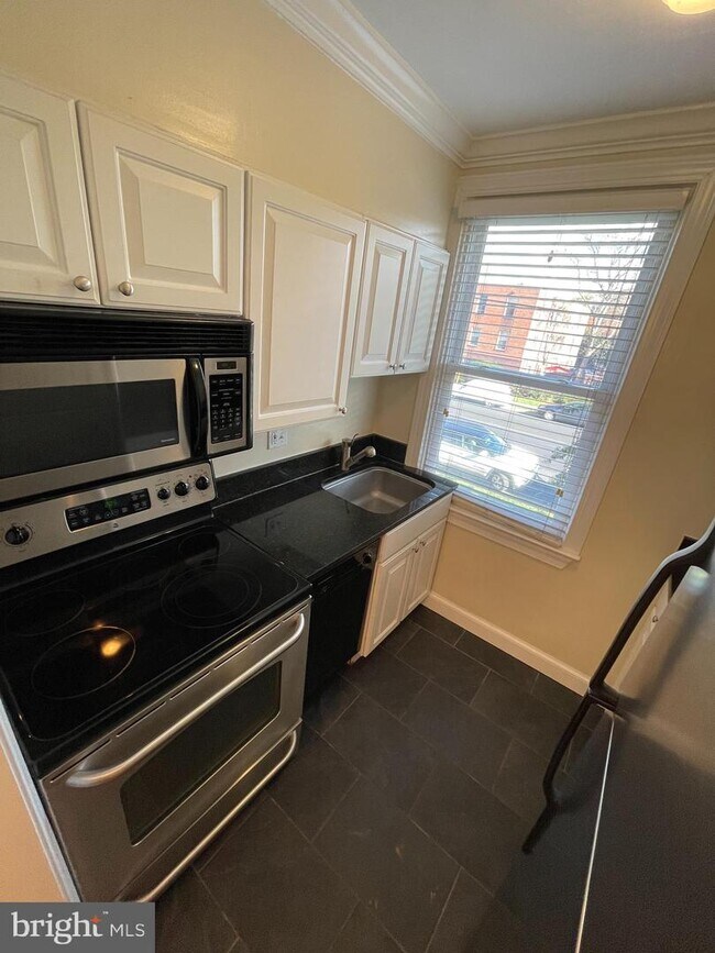 719 S St Asaph St Unit 204, Alexandria, VA 22314 Condo for Rent in Alexandria, VA