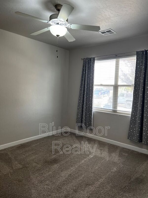Foto del edificio - 7312 Valle Cantero Ln NW
