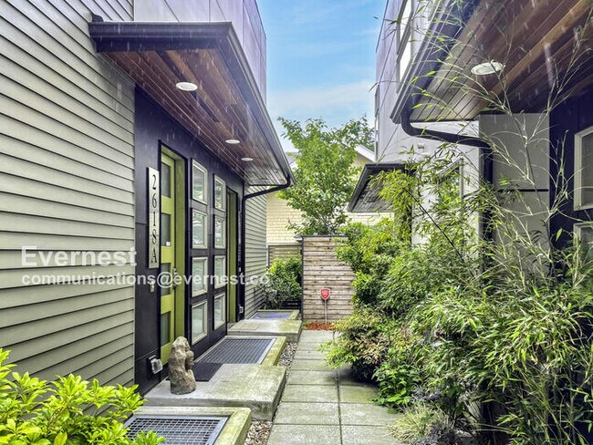 Foto del edificio - 2618 Eastlake Ave E