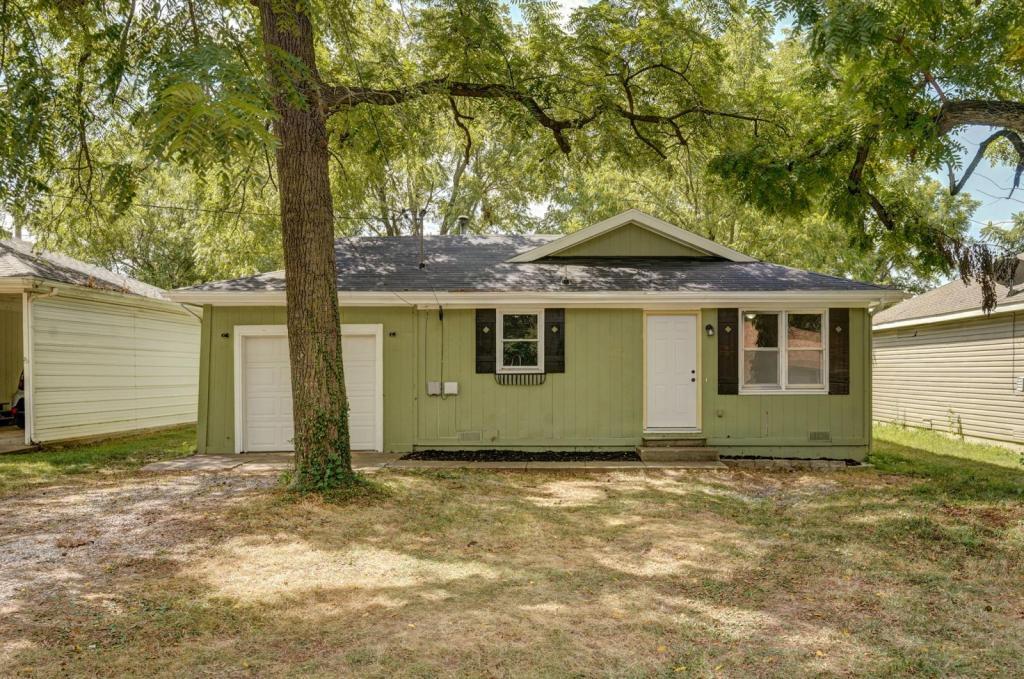Foto principal - 2956 W Lynn St