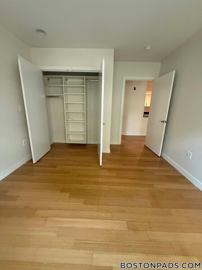 Foto del edificio - 601 Albany St