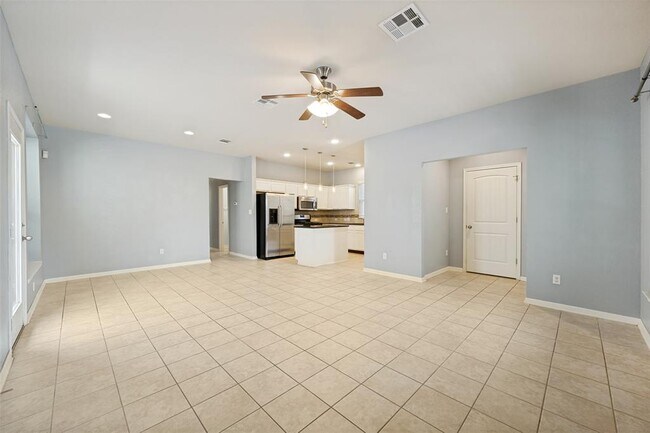Foto del edificio - 138 Wainscot Oak Wy