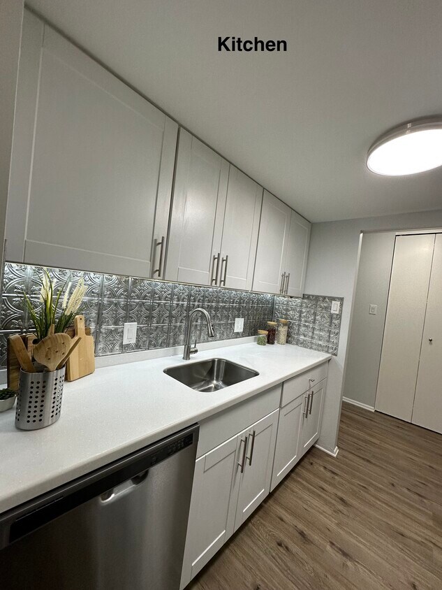 81 Drummers Ln Unit 81, Wayne, PA 19087 Condo for Rent in Wayne, PA