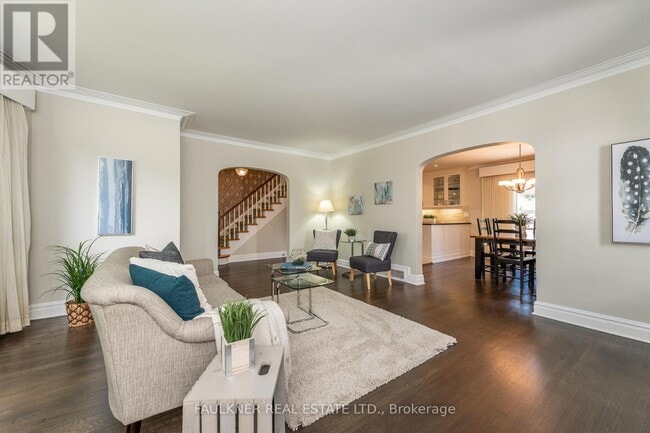 Building Photo - 402 Island Park Dr