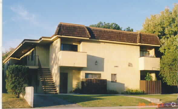 Building Photo - 11951 Burbank Blvd