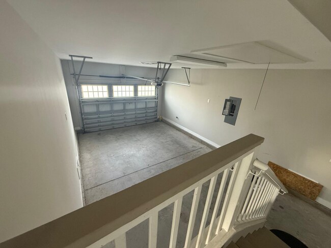 Building Photo - 5349 Ocean Village Dr