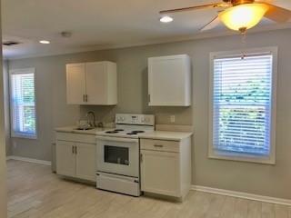 Building Photo - 1765 Versailles Dr