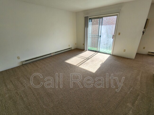 Building Photo - 310 N Raymond Rd