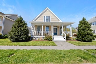 Building Photo - 520 Robert Frost Rd