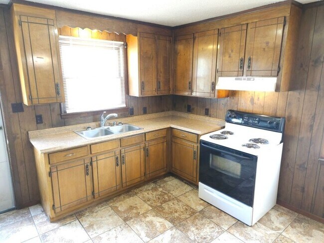 Foto del edificio - 1676 Ragland Ln