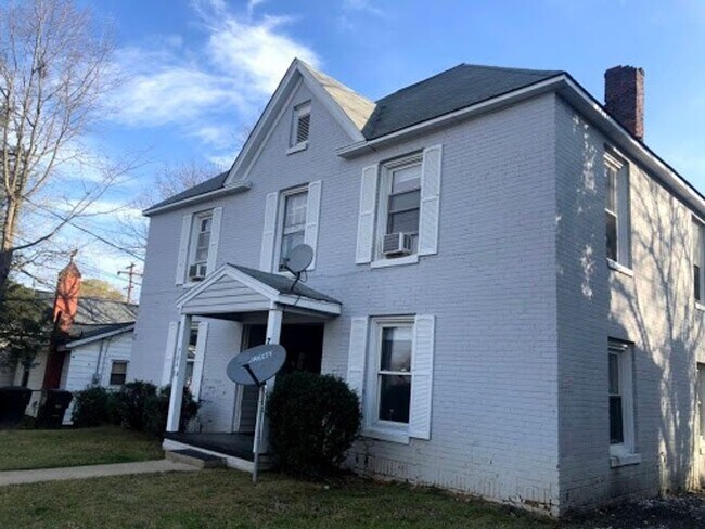 Foto del edificio - Two bedroom, 1 bath Quadplex in Burlington
