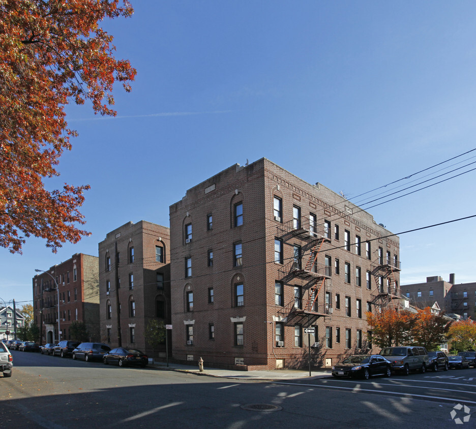 Primary Photo - 3506 Newkirk Ave