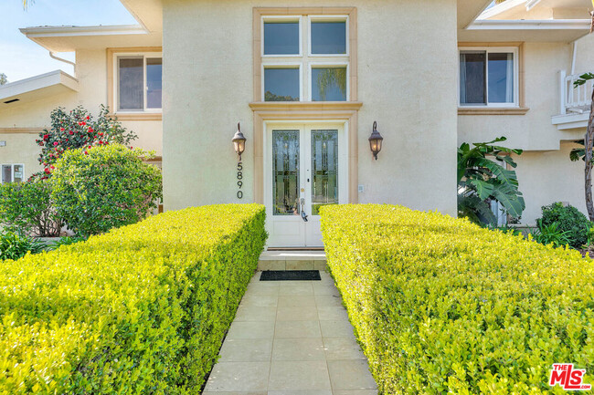 Foto del edificio - 5890 Fairhaven Ave